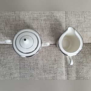Noritake Colorwave Sugar and Creamer - Thumbnail 2